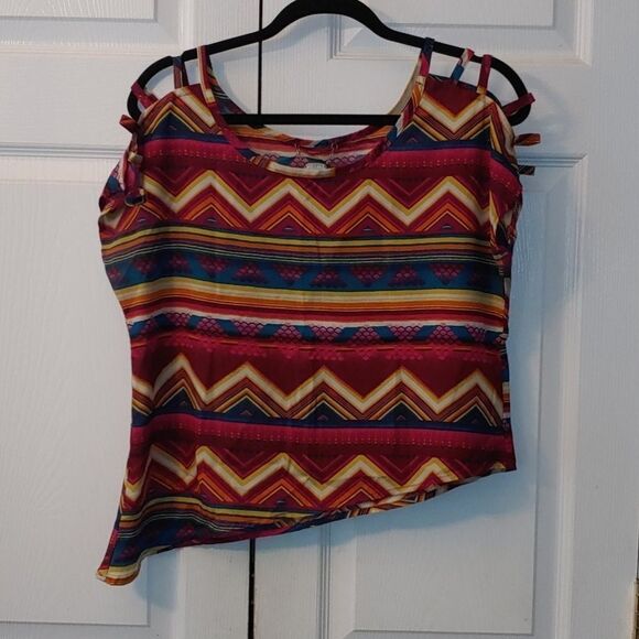 Ali & Kris aztec printed open shoulder blouse Sz M - Picture 1 of 5